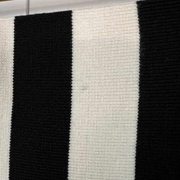 XXI by Forever 21 Women's Black and White Striped Mini Skirt - Picture 12 of 13